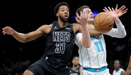 米勒25分布里奇斯19分 黄蜂狂胜篮网31分