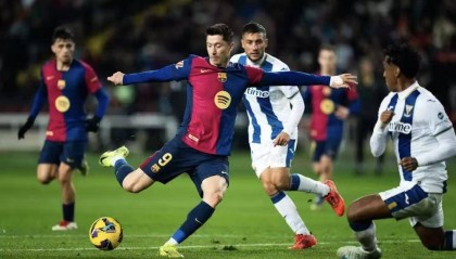 周二欧冠焦点战：马德里竞技主场迎战巴塞罗那，西甲内战再上演。